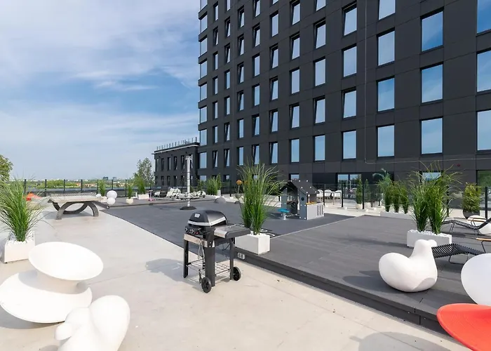 Luxury Sea View In A Skyscraper! *