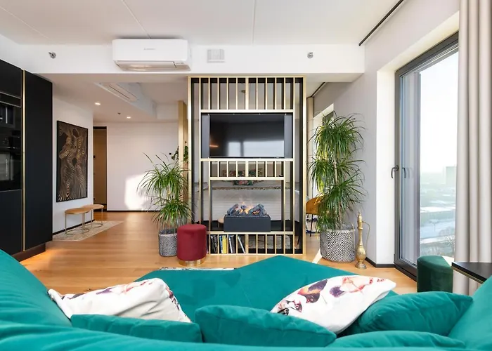 Luxury Sea View In A Skyscraper!